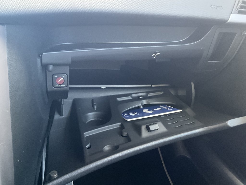 Peugeot 207 Cabrio,1st hand,optical+technical TOP,42,000 km,servicebook maintained