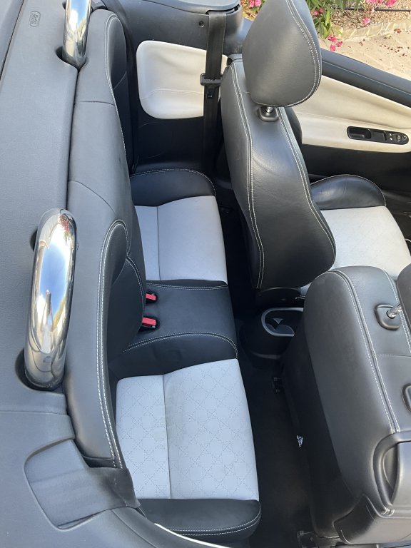 Peugeot 207 Cabrio,1st hand,optical+technical TOP,42,000 km,servicebook maintained