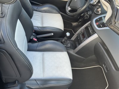 Peugeot Cabriolet 207 CC - Spanish plates, air conditioning, low mileage, model 2010, technically EXCELLENT CONDITION