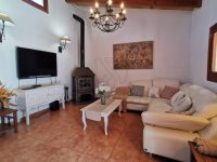 PORRERES: Encantadora propiedad rural con licencia de alquiler vacacional (ETV), pozo y viñas