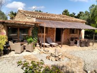 PORRERES: Encantadora propiedad rural con licencia de alquiler vacacional (ETV), pozo y viñas