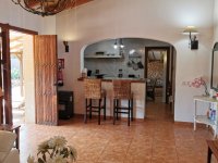 PORRERES: Encantadora propiedad rural con licencia de alquiler vacacional (ETV), pozo y viñas