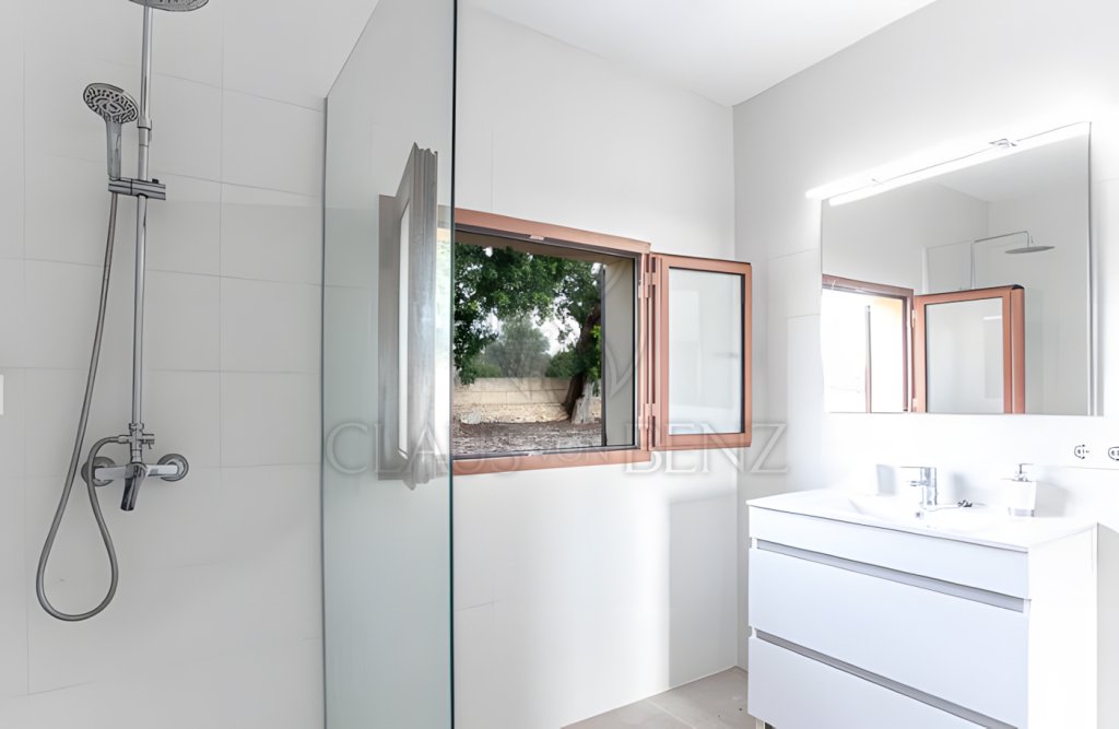 PORTOCRISTO: Finca rural cuidada con licencia de alquiler vacacional para 8 personas (solo venta)