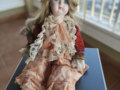 Muñeca de porcelana Ramón Inglés