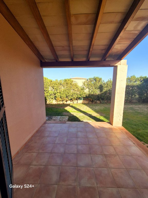 Chalet Adosado en Zona Residencial de Cala Mandia