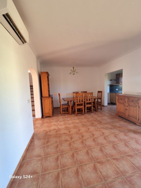 Chalet Adosado en Zona Residencial de Cala Mandia