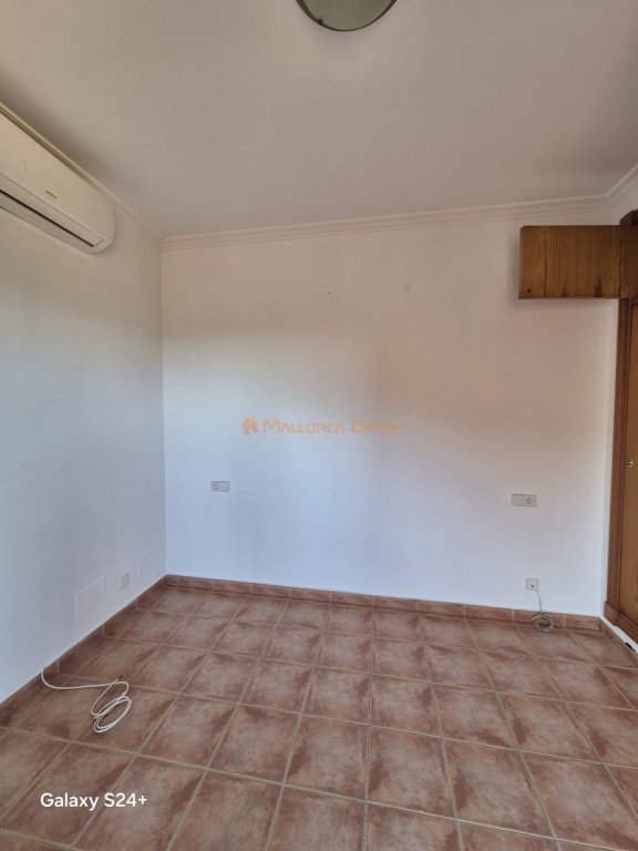 Chalet Adosado en Zona Residencial de Cala Mandia