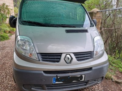 Renault Trafic Passenger DCi 115 con homologación camper en España - SOLO 85.250KM