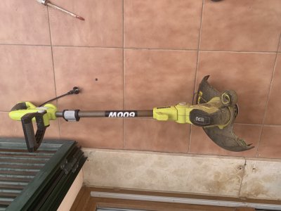 RYOBI Elektroschneider