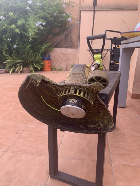 Cortador eléctrico RYOBI