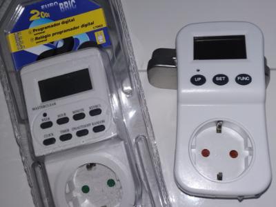 Schaltuhr Digital NEU und Originalverpackt Strommessgerät