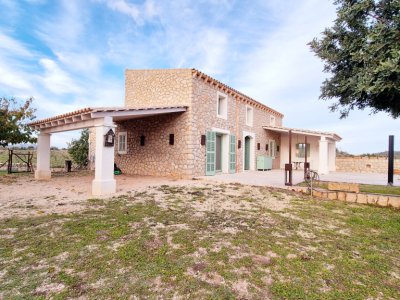 Beautiful finca between Son Carrió and Porto Cristo