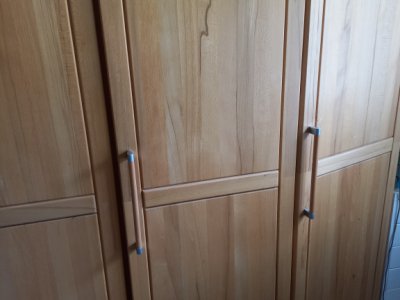 Schrank Vollholz Design 2,05 m breit, 2,23 hoch