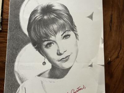 Autógrafo de Shirley MacLaine