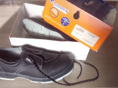 Safety footwear size 46