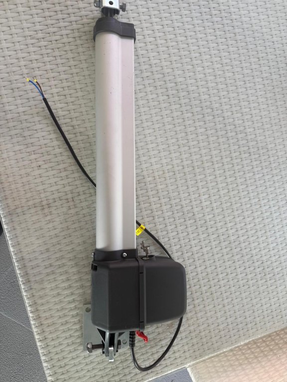 Sommer Gate Operator Twist 200 Motor con Implementos nuevo 279€ !!