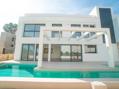 Son Veri - Villa de nueva construcción en primera línea de mar con vistas al mar