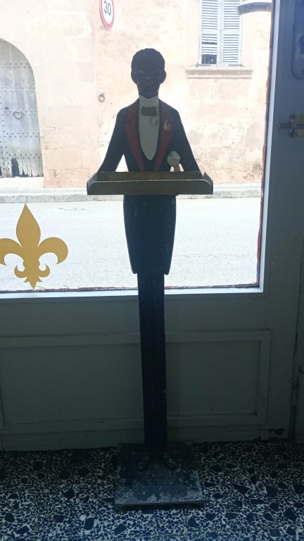 Mayordomo silencioso