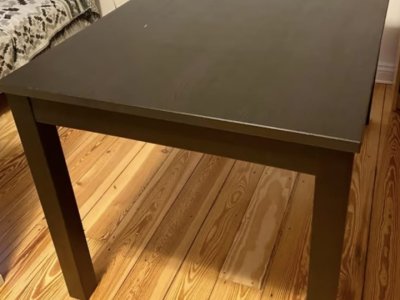 Mesa + 4 sillas, negras