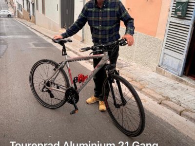 Touring bike aluminum 28"