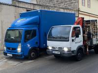 Transport with crane and tipper