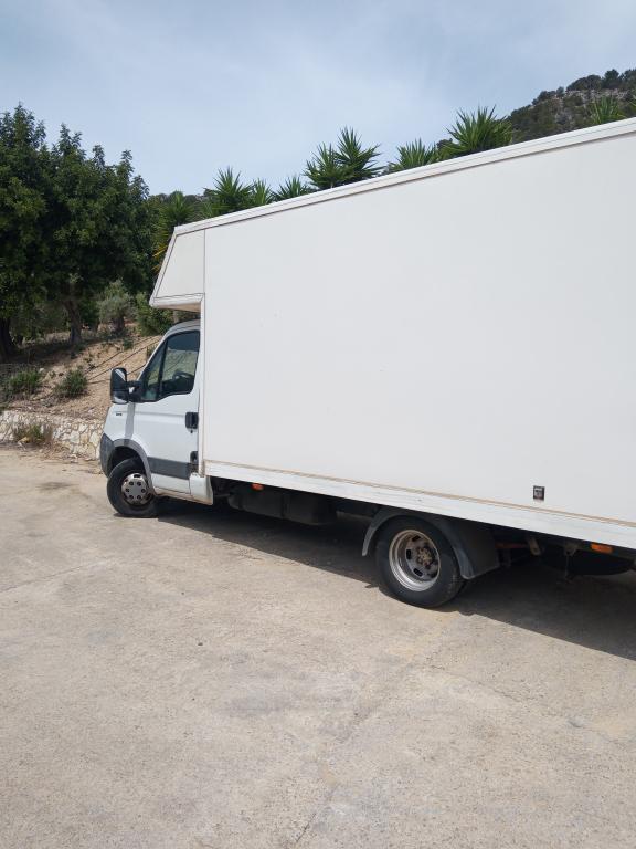 Removals and transport in Mallorca and outside Mallorca.