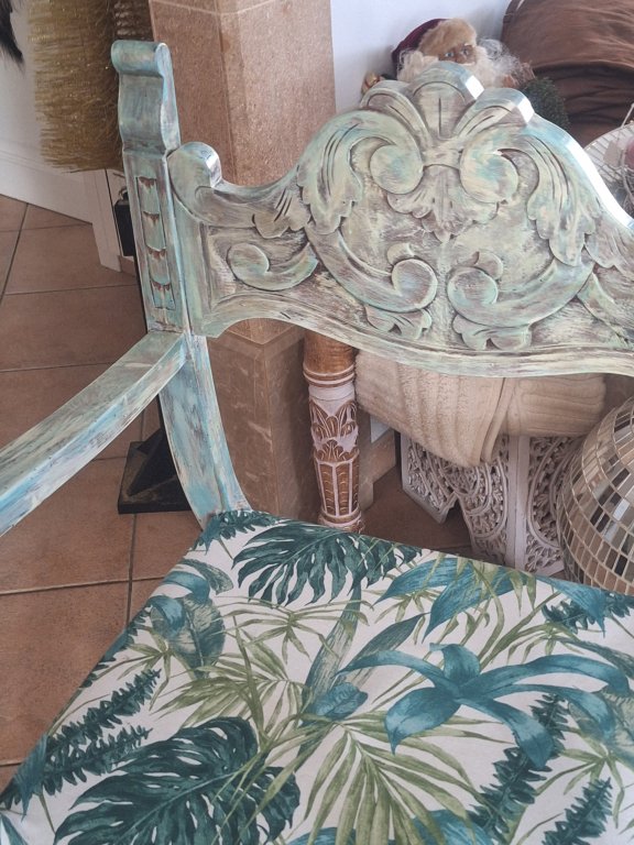 Unikat Vollholz Stuhl im einzigartigem Mallorca Styl