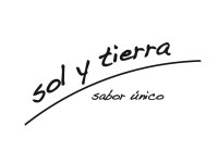 Salesperson for delicatessen shop in Pollença