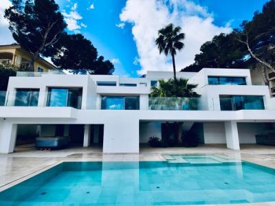 Villa -Lujo--Villa en primera línea NUEVO