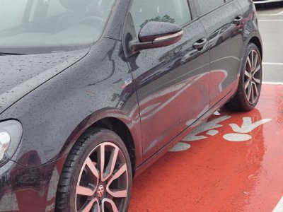 Volkswagen Golf VI 2.0 TDI 2012 – Negro, Asientos Alcántara