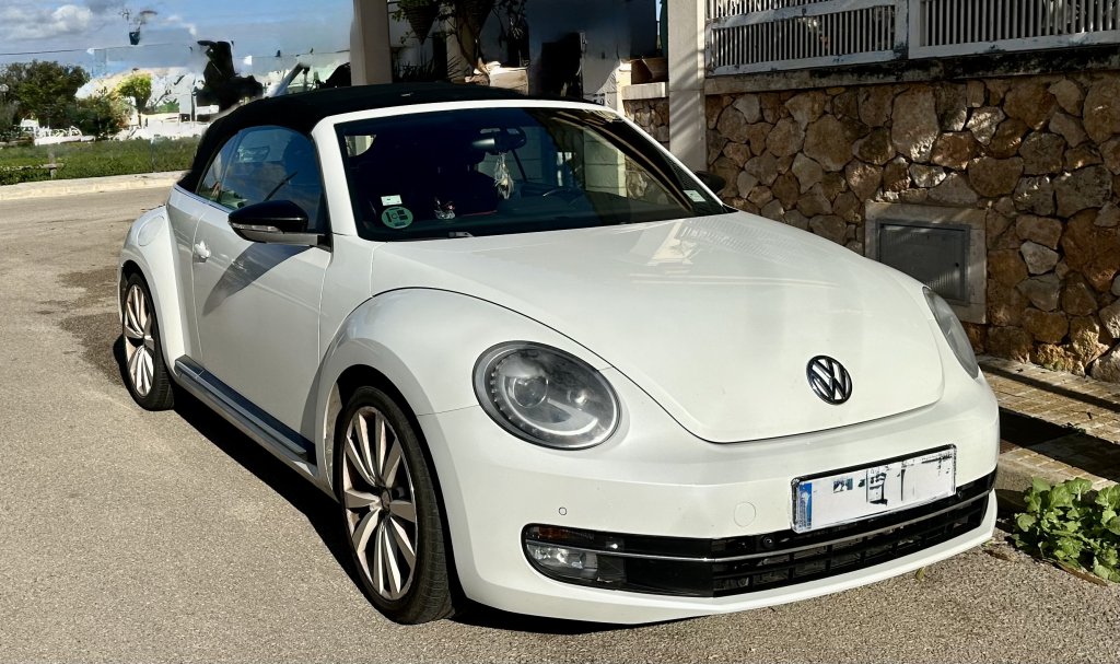 VW Beetle Convertible 2.0 TSI DSG Sport R-Line • 210 HP
