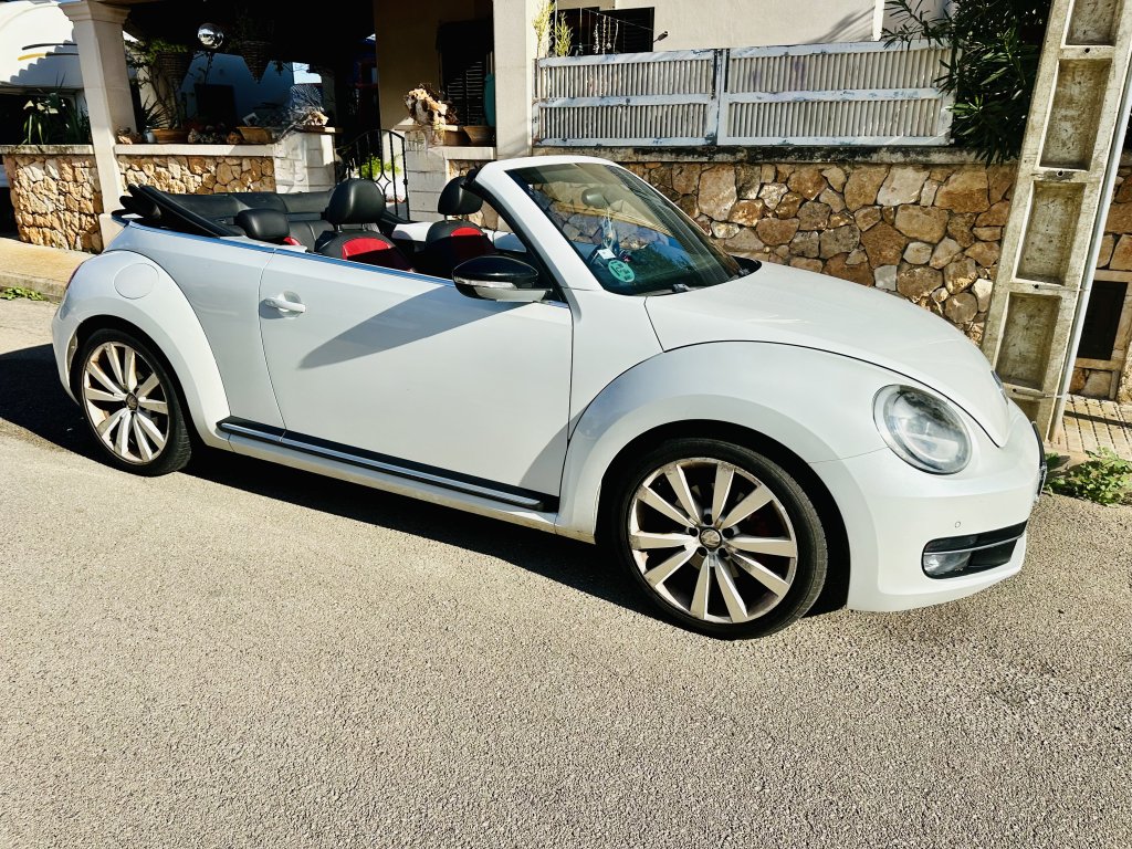 VW Beetle Convertible 2.0 TSI DSG Sport R-Line • 210 HP