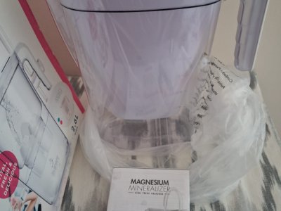 Filtro de agua blanco NUEVO, 2,6 litros, cartucho 1,4 litros