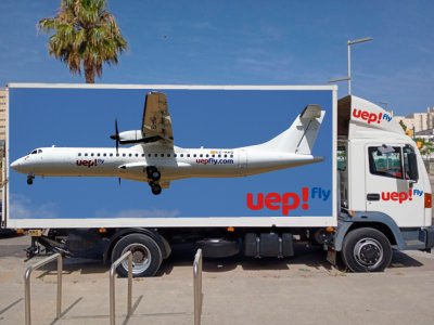 Advertising in Ma 5013 near Airport