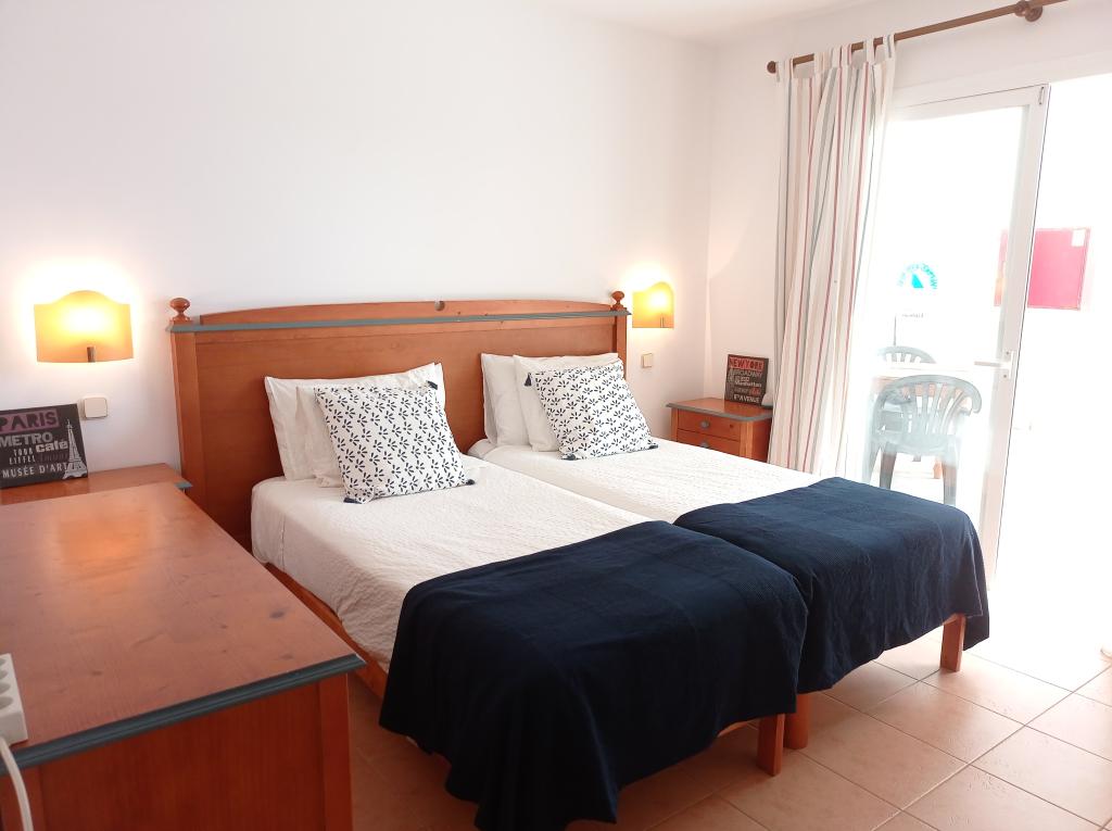 Winter season: Ground floor apartment with terrace near the harbour of Cala Dor --- AP 14 WT